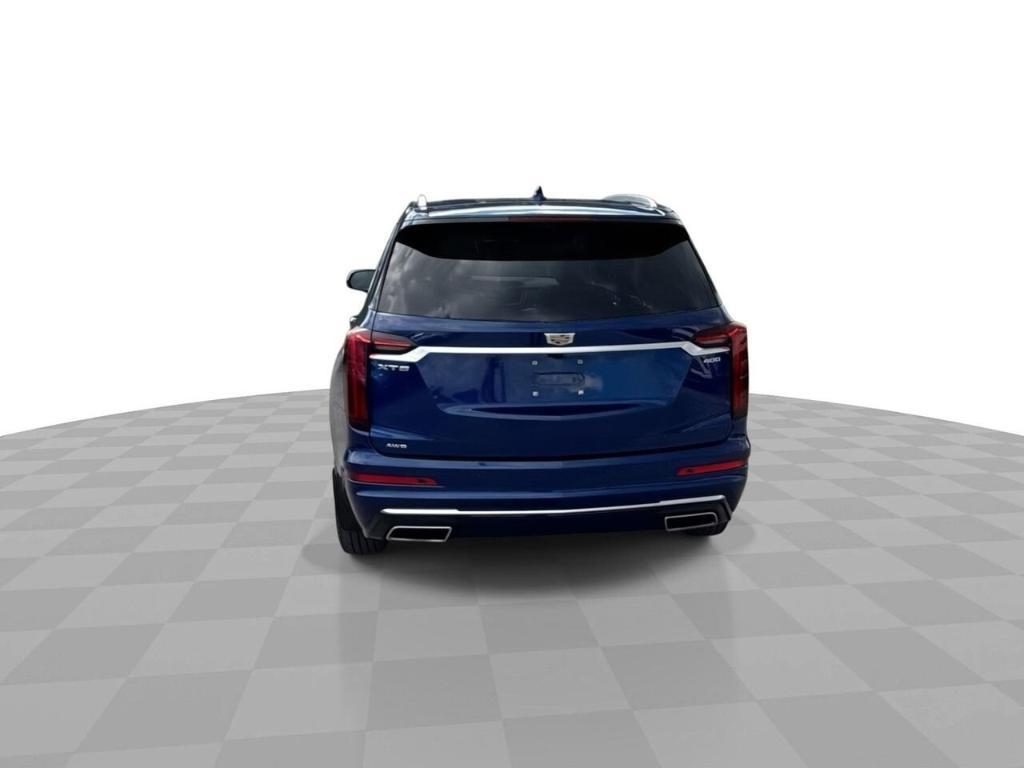 used 2023 Cadillac XT6 car, priced at $40,424