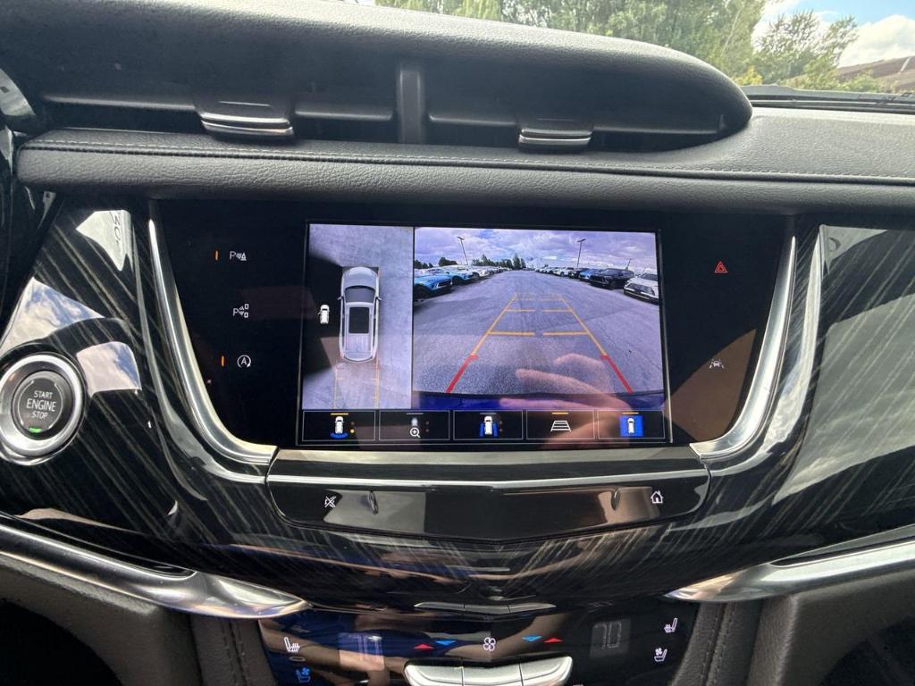 used 2023 Cadillac XT6 car, priced at $40,424