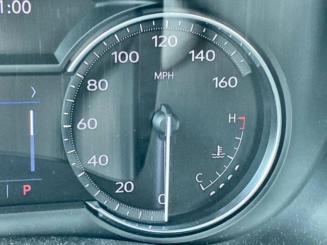 used 2022 Cadillac XT5 car, priced at $35,719