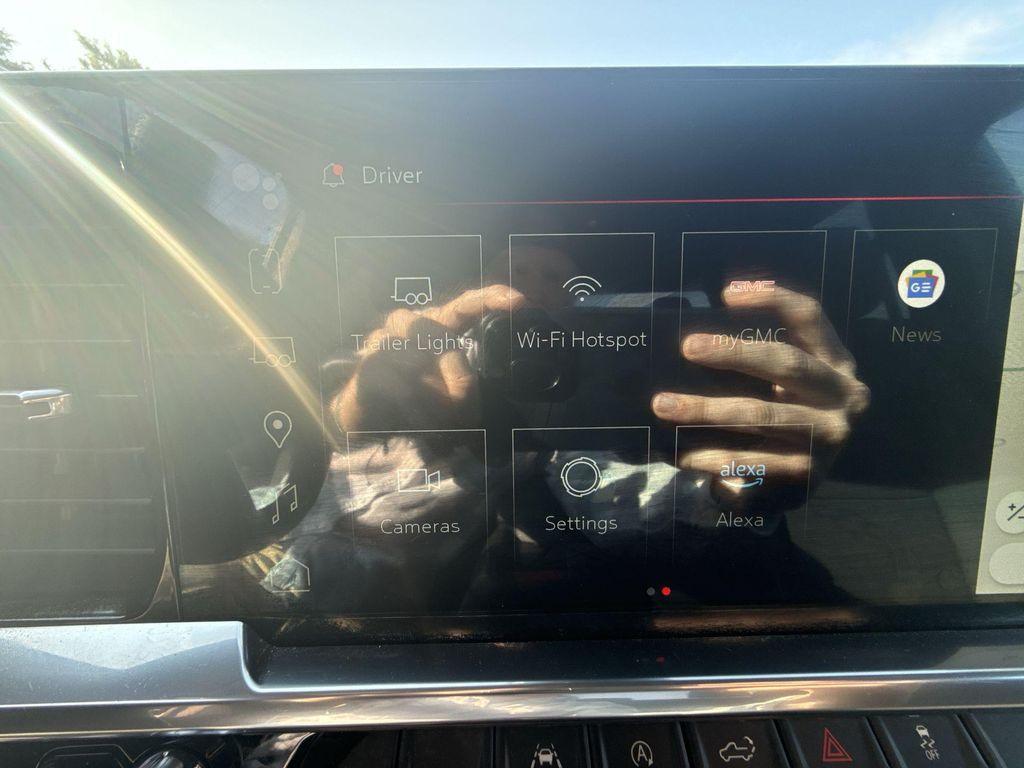 used 2022 GMC Sierra 1500 car, priced at $40,528