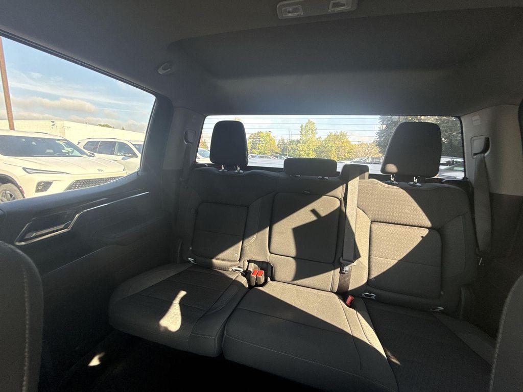 used 2022 GMC Sierra 1500 car, priced at $40,528