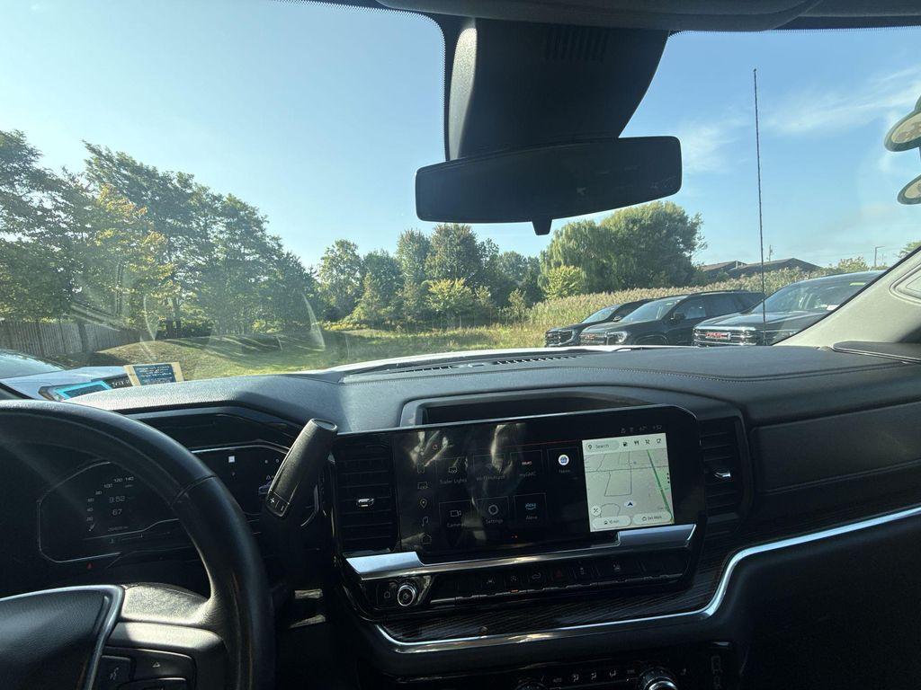 used 2022 GMC Sierra 1500 car, priced at $40,528