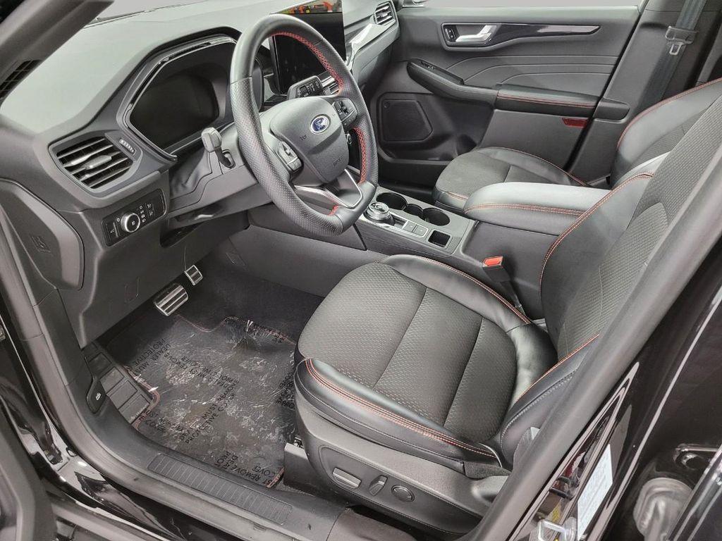 used 2023 Ford Escape car, priced at $25,968