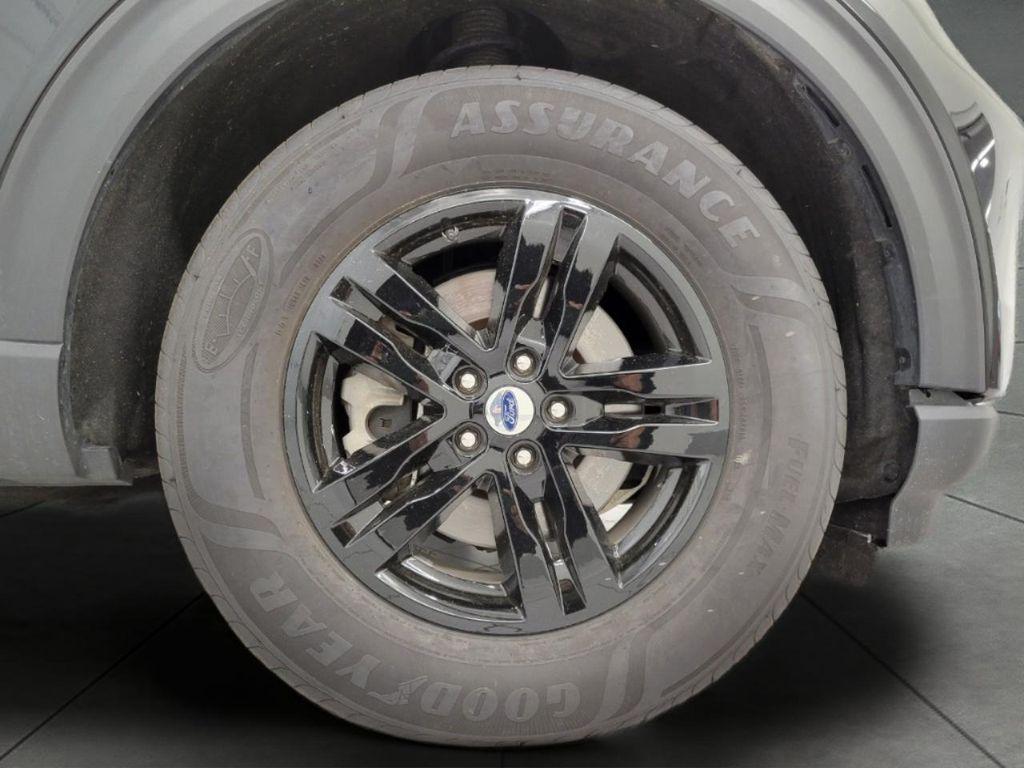 used 2024 Ford Explorer car, priced at $33,667