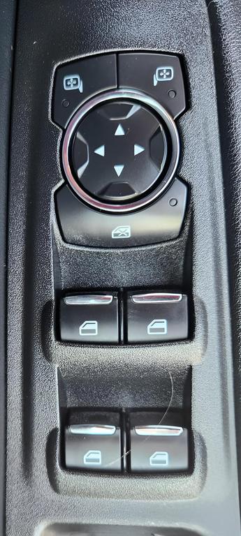 used 2024 Ford Edge car, priced at $25,134