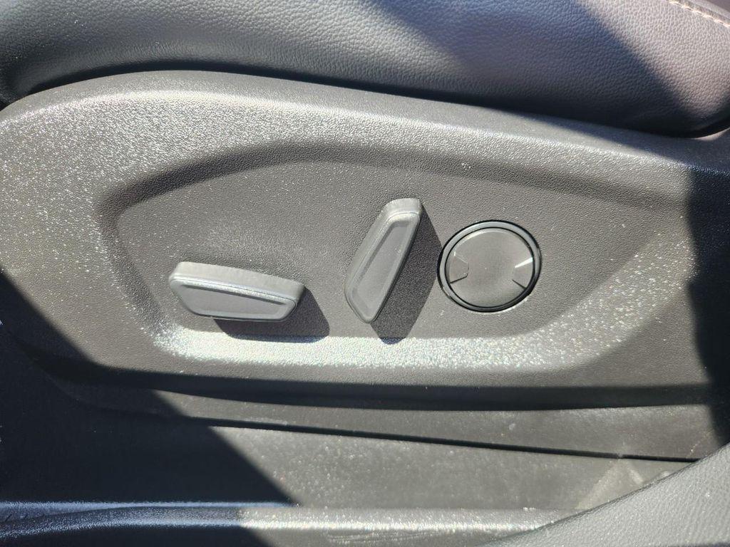 used 2024 Ford Edge car, priced at $25,134