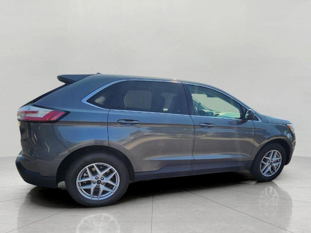 used 2024 Ford Edge car, priced at $25,134