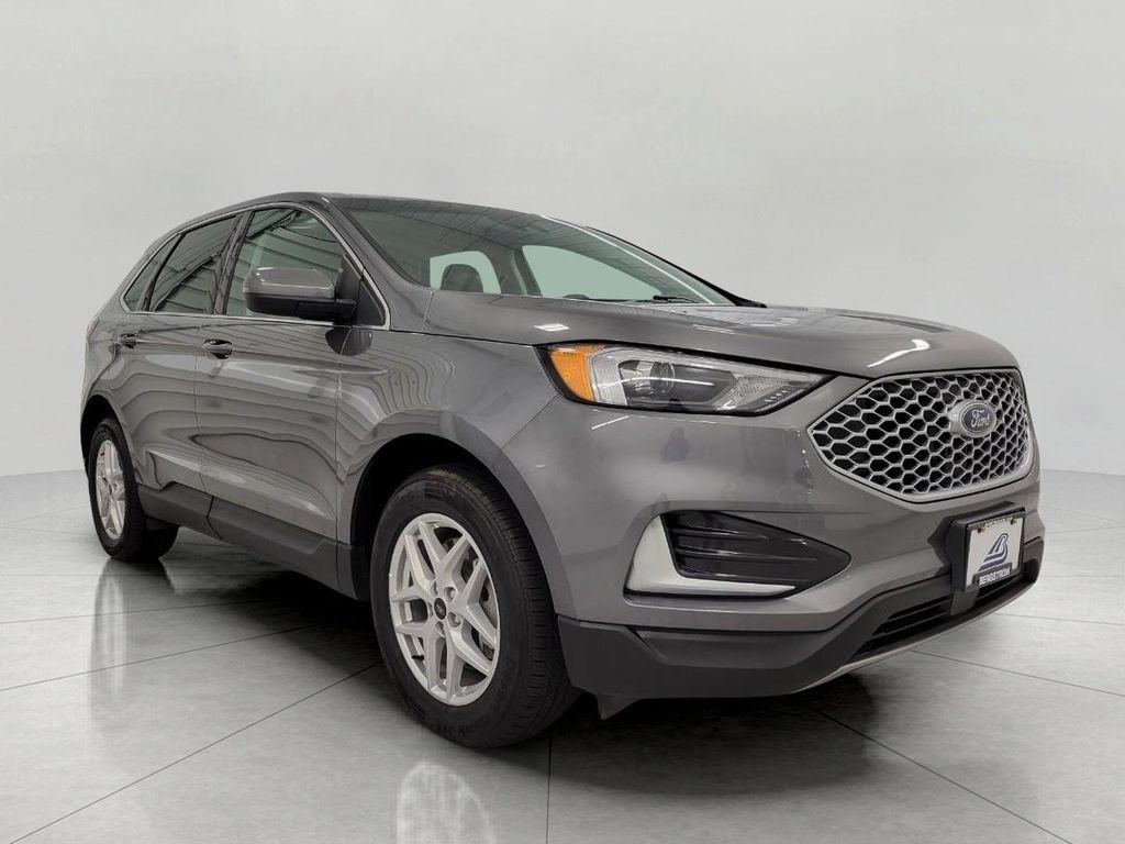used 2024 Ford Edge car, priced at $25,134
