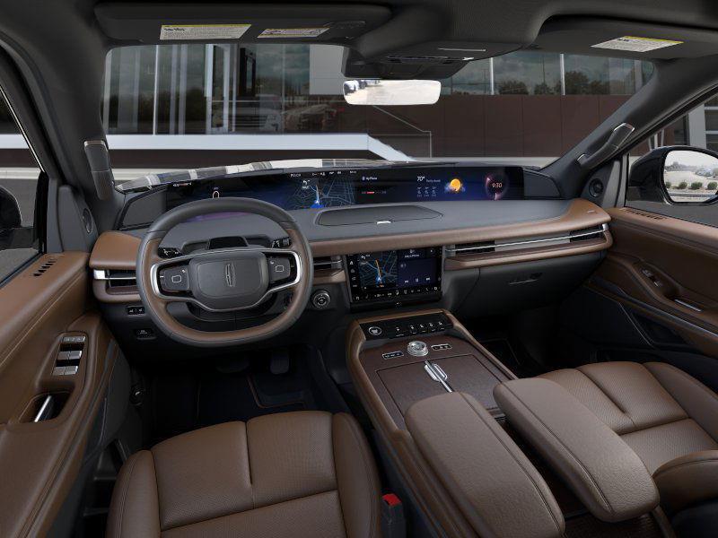 new 2025 Lincoln Navigator car, priced at $105,690