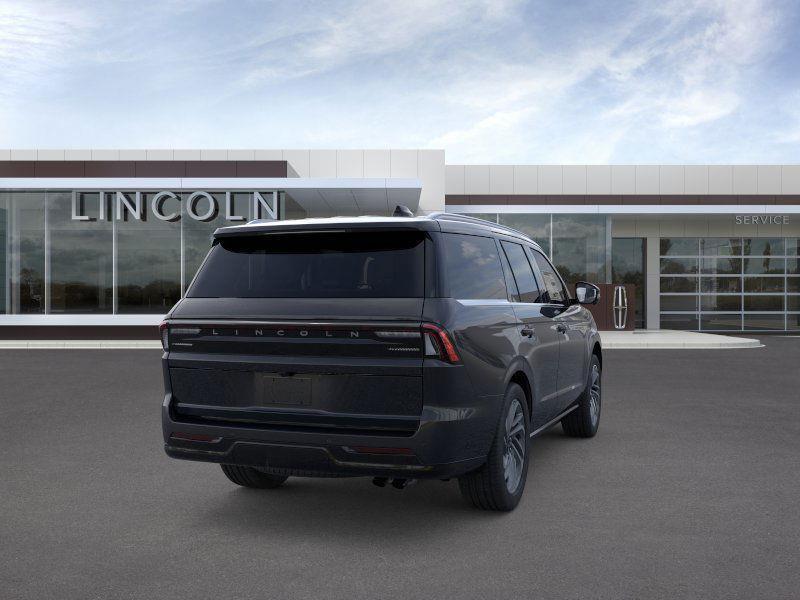 new 2025 Lincoln Navigator car, priced at $105,690