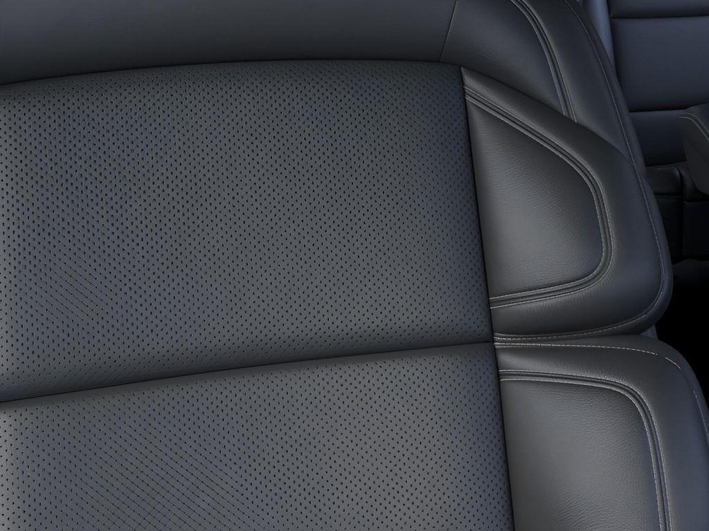 new 2025 Lincoln Navigator car, priced at $109,072