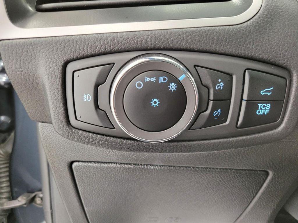 used 2024 Ford Edge car, priced at $34,338