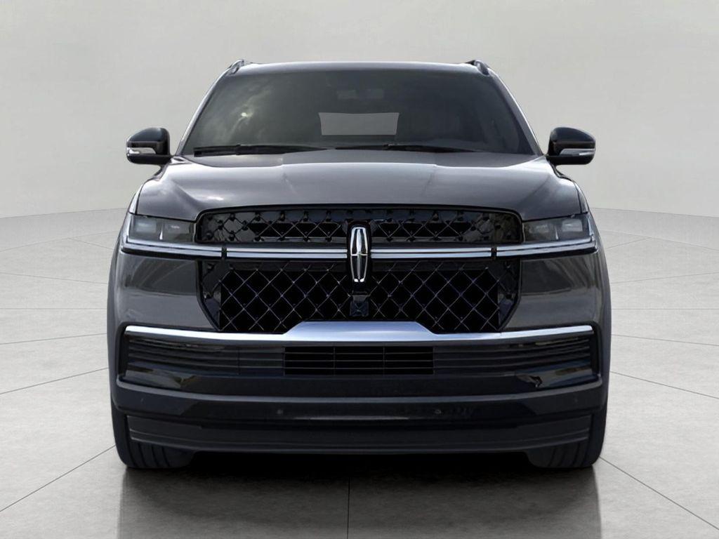 new 2025 Lincoln Navigator car, priced at $106,021