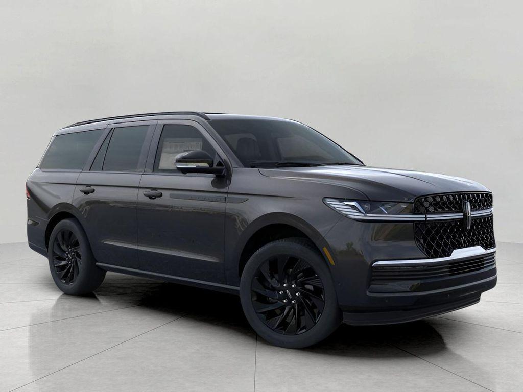 new 2025 Lincoln Navigator car, priced at $106,021