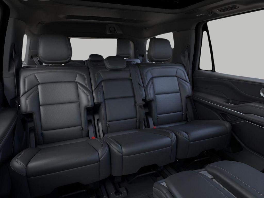 new 2025 Lincoln Navigator car, priced at $106,021