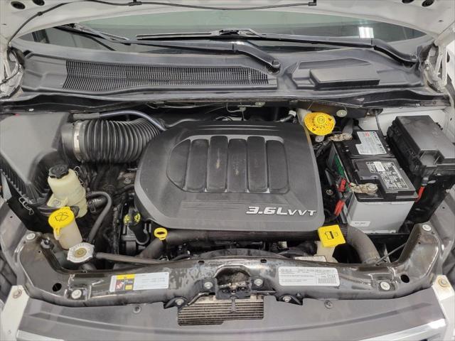used 2015 Chrysler Town & Country car, priced at $7,536