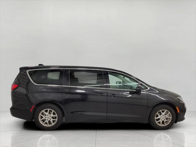 used 2023 Chrysler Pacifica car, priced at $25,236
