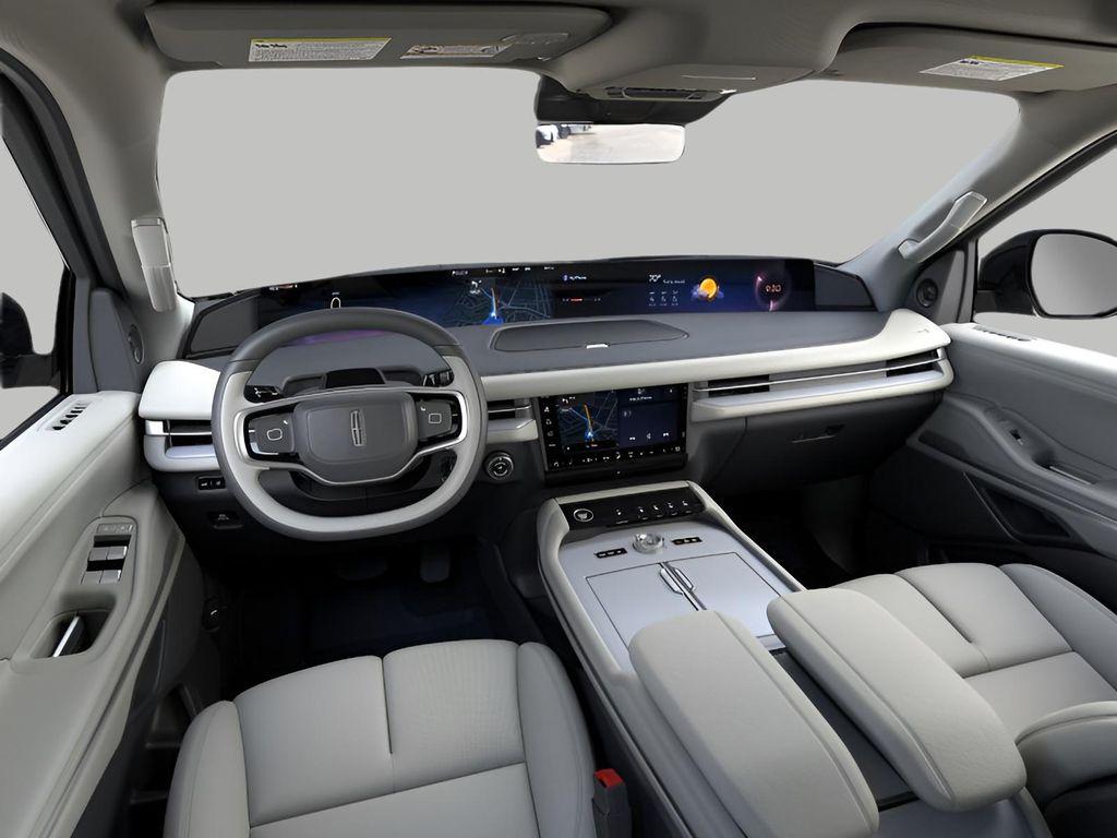 new 2025 Lincoln Navigator car, priced at $105,681