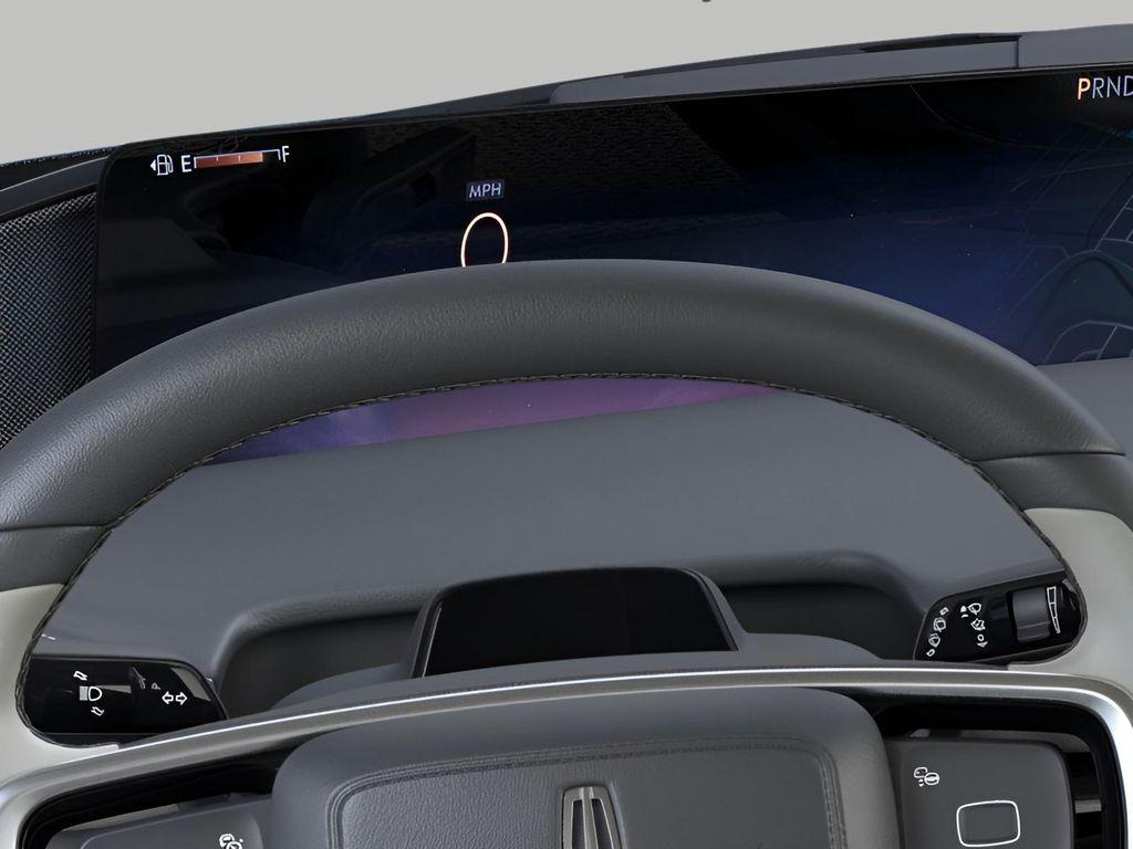 new 2025 Lincoln Navigator car, priced at $105,681