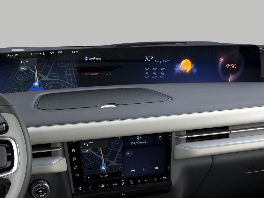 new 2025 Lincoln Navigator car, priced at $105,681