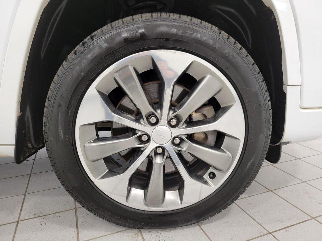 used 2019 Jeep Cherokee car, priced at $15,994