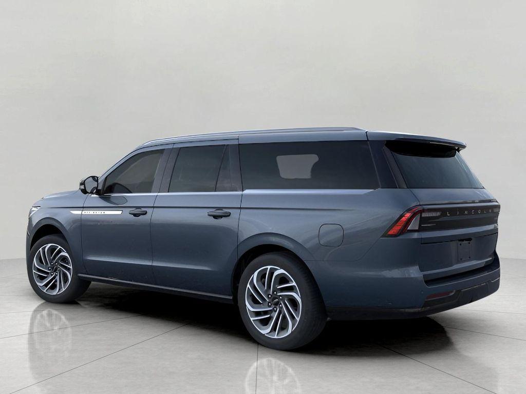 new 2025 Lincoln Navigator car, priced at $107,325