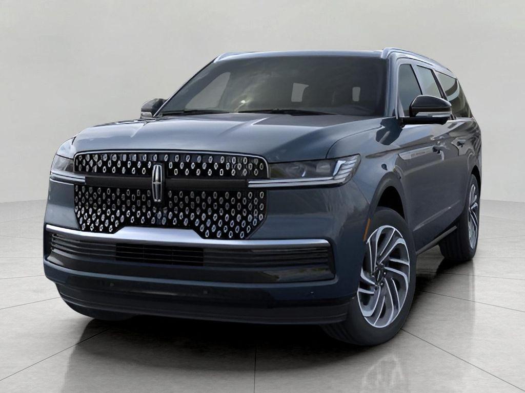 new 2025 Lincoln Navigator car, priced at $107,325