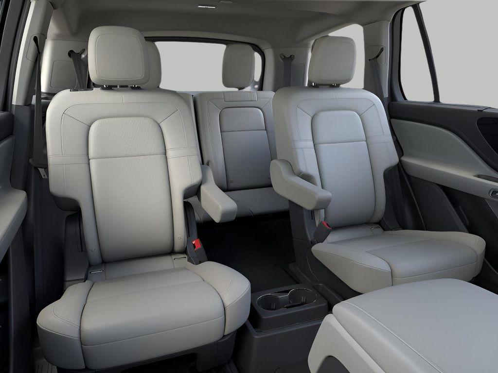 new 2025 Lincoln Aviator car, priced at $77,621