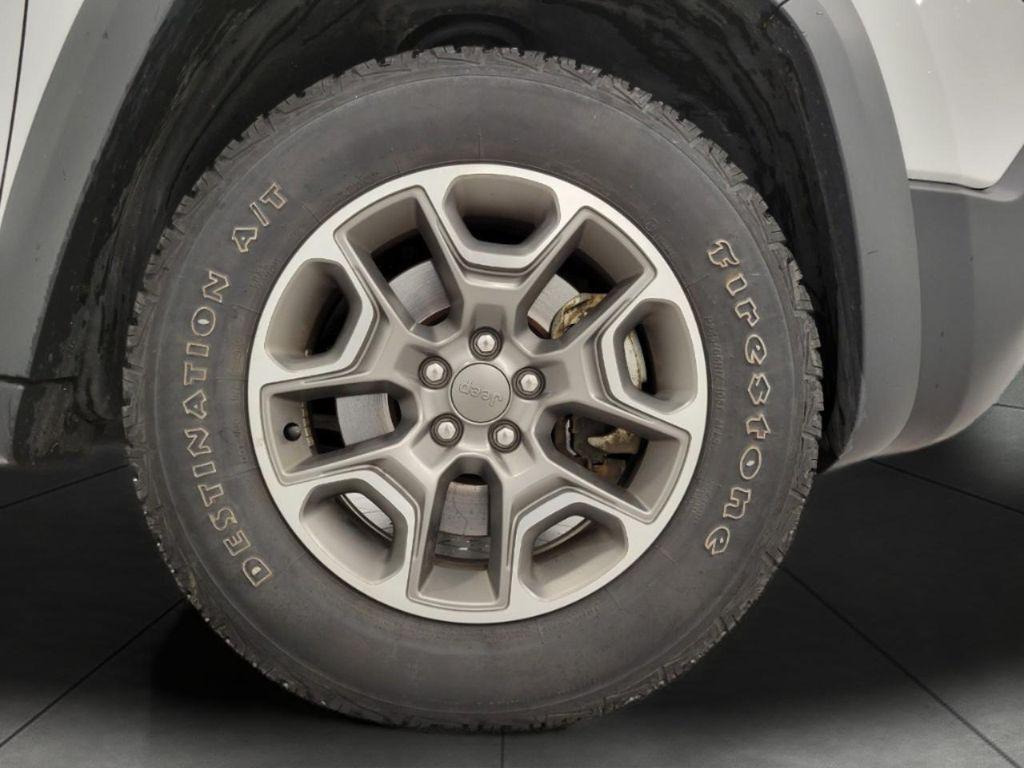 used 2022 Jeep Cherokee car, priced at $23,998