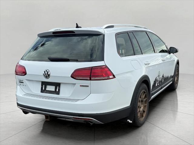 used 2019 Volkswagen Golf Alltrack car, priced at $20,256