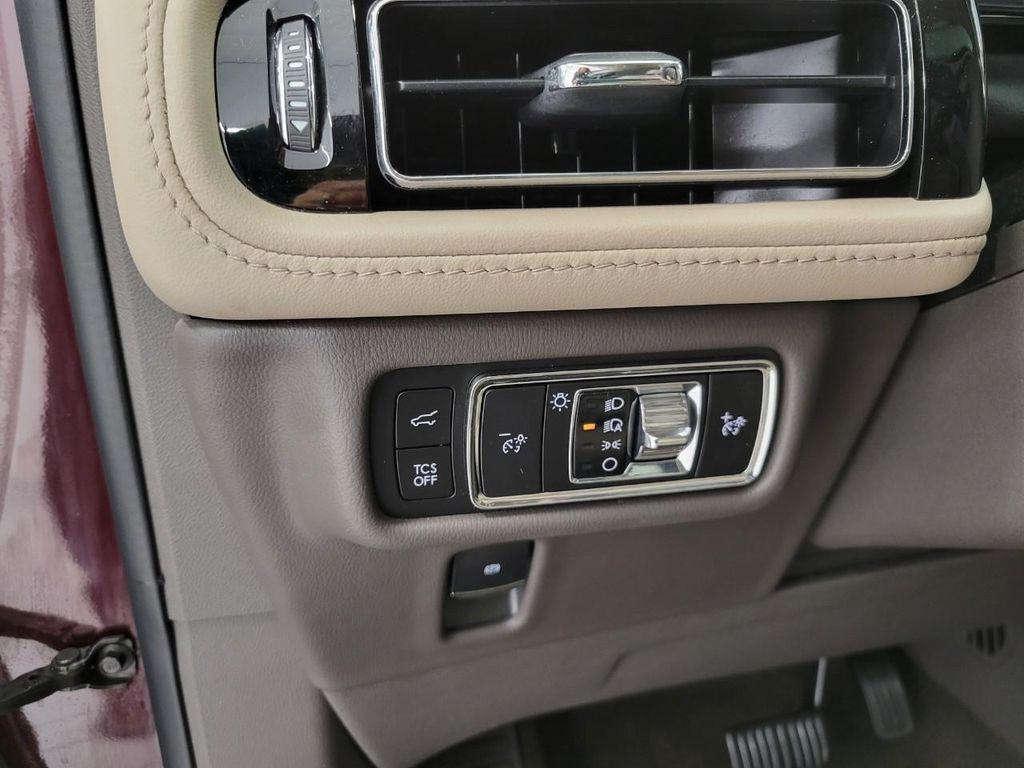 used 2023 Lincoln Nautilus car, priced at $42,976