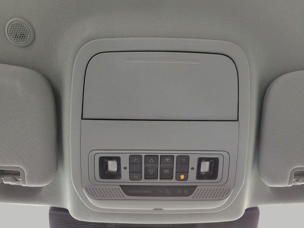 used 2022 Ford Explorer car, priced at $29,914