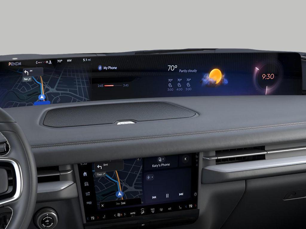 new 2025 Lincoln Navigator car, priced at $106,821