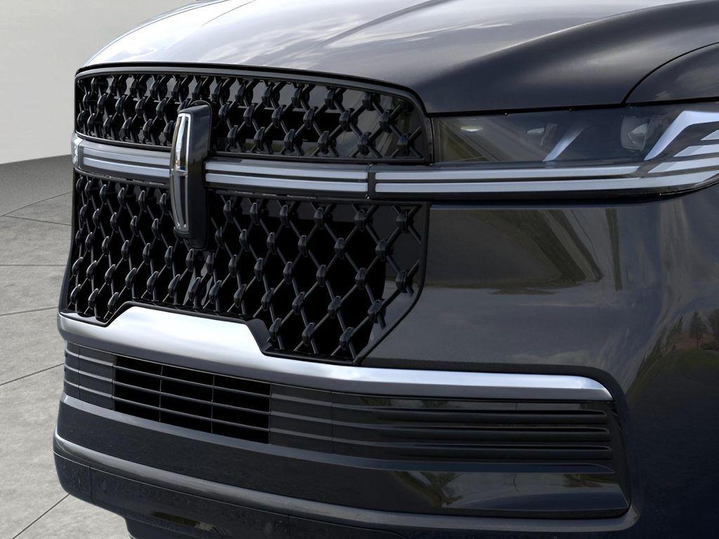 new 2025 Lincoln Navigator car, priced at $106,821