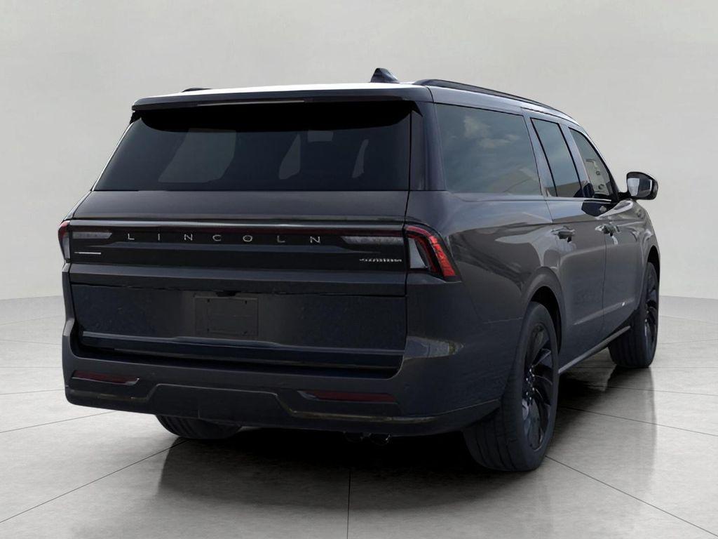 new 2025 Lincoln Navigator car, priced at $110,321