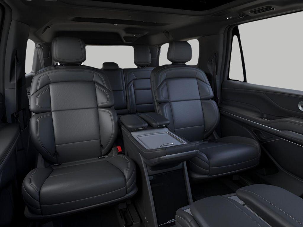 new 2025 Lincoln Navigator car, priced at $110,321