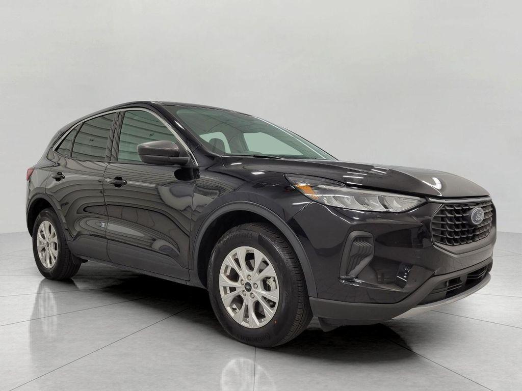 used 2023 Ford Escape car, priced at $25,740