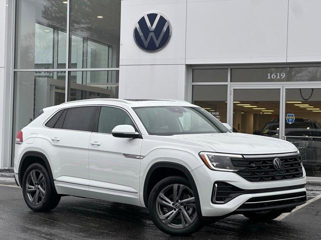 used 2024 Volkswagen Atlas Cross Sport car, priced at $39,990