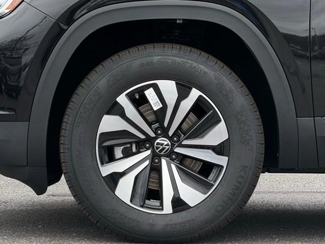 new 2026 Volkswagen Atlas car, priced at $40,103