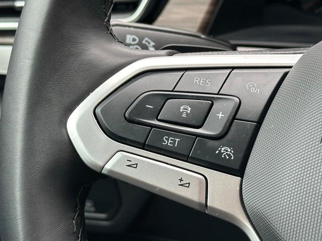 used 2024 Volkswagen Atlas car, priced at $40,692