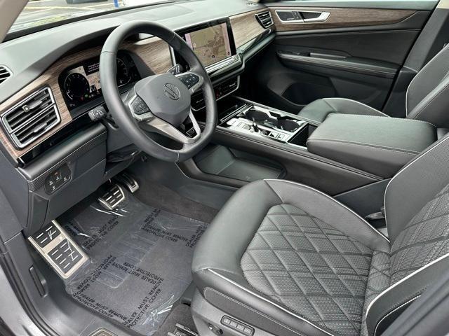 used 2024 Volkswagen Atlas car, priced at $40,692