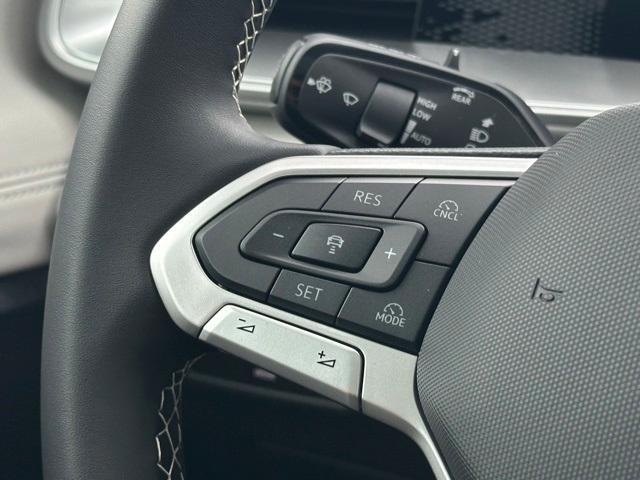 used 2025 Volkswagen Tiguan car, priced at $33,491