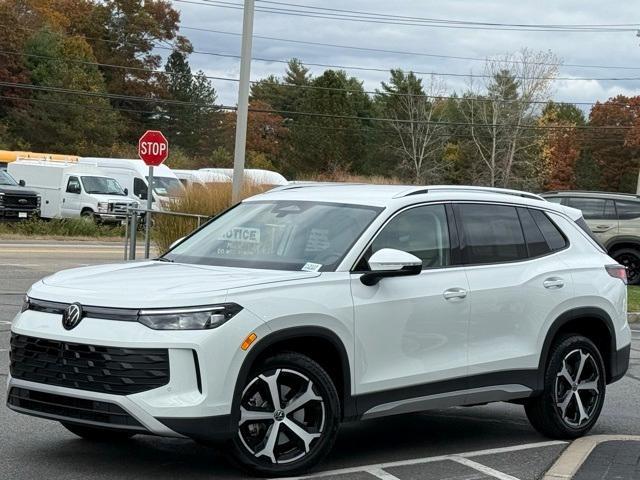 used 2025 Volkswagen Tiguan car, priced at $33,491