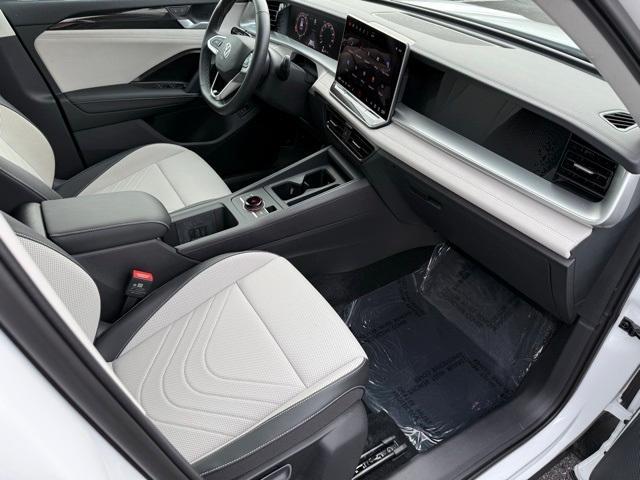 used 2025 Volkswagen Tiguan car, priced at $33,491