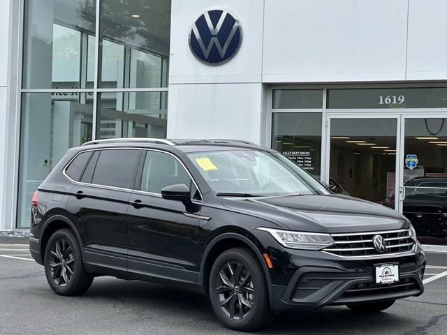 new 2024 Volkswagen Tiguan car, priced at $29,530