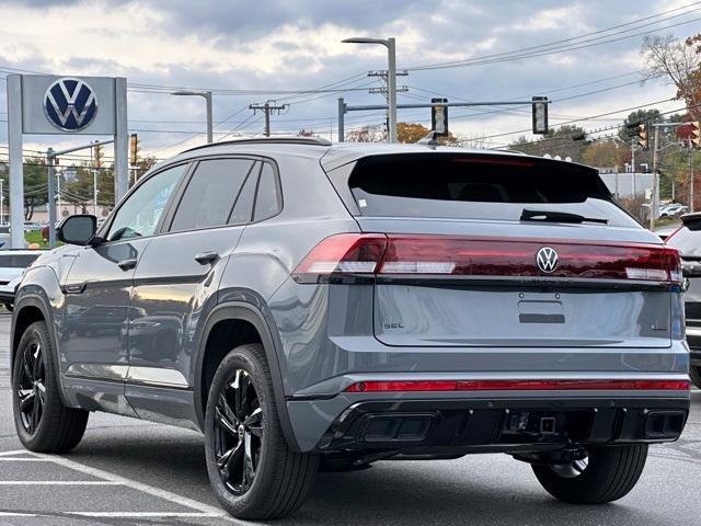 new 2026 Volkswagen Atlas Cross Sport car, priced at $53,522