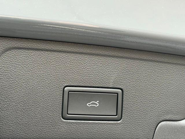 new 2026 Volkswagen Atlas Cross Sport car, priced at $53,522