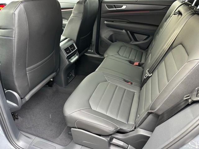 new 2026 Volkswagen Atlas Cross Sport car, priced at $53,522