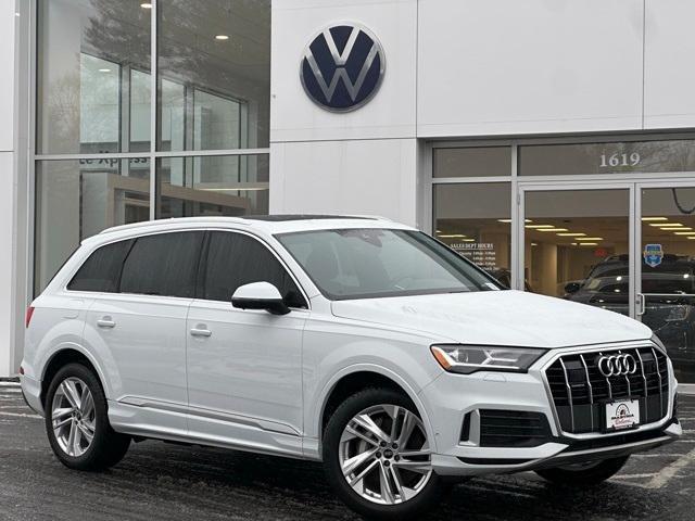 used 2023 Audi Q7 car, priced at $45,892