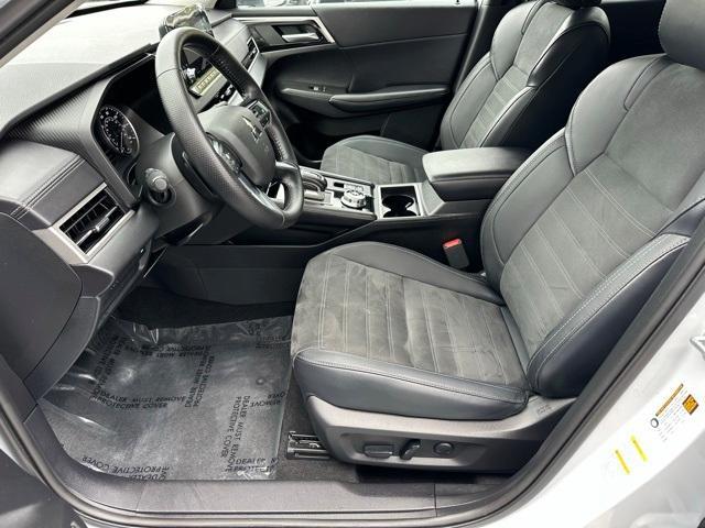 used 2024 Mitsubishi Outlander car, priced at $23,890